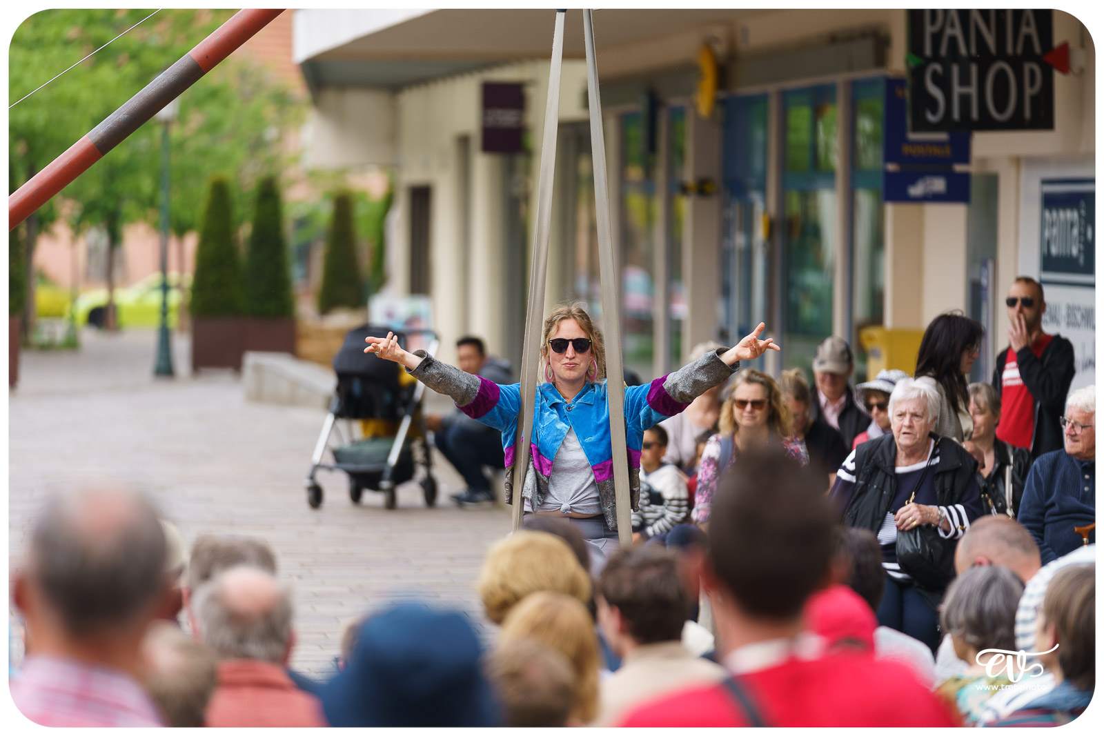 SUR MESURE (CIE BARRIÈRE)
